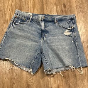 GAP Cutoff Denim Shorts